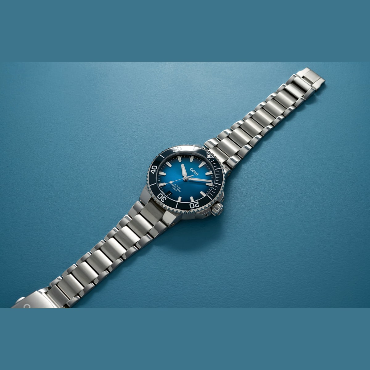 01 400 7769 4135 07 8 22 09peb oris aquis date calibre 400 h 3610e4e7