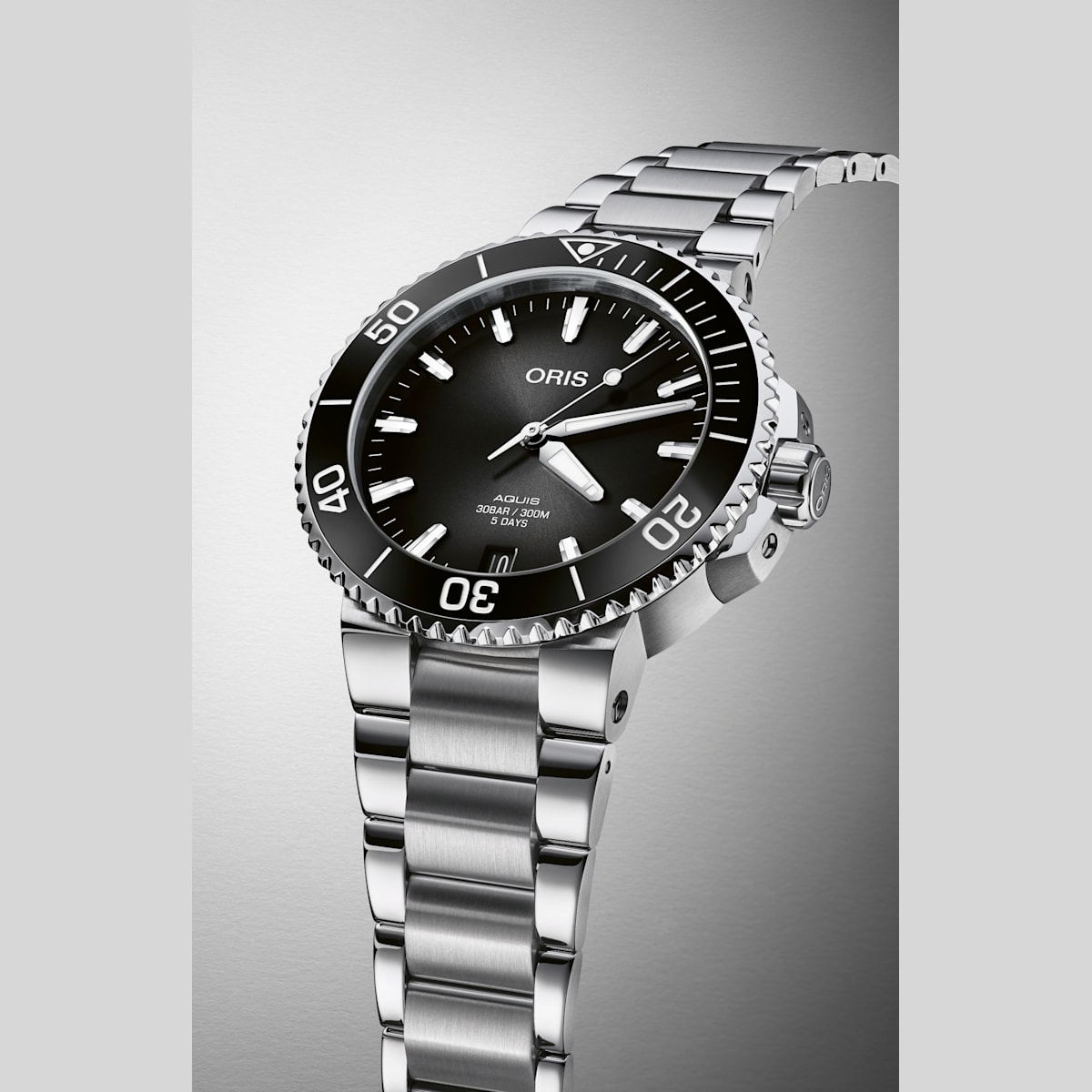 01 400 7769 4154 07 8 22 09peb oris aquis date calibre 400 h 20106e03