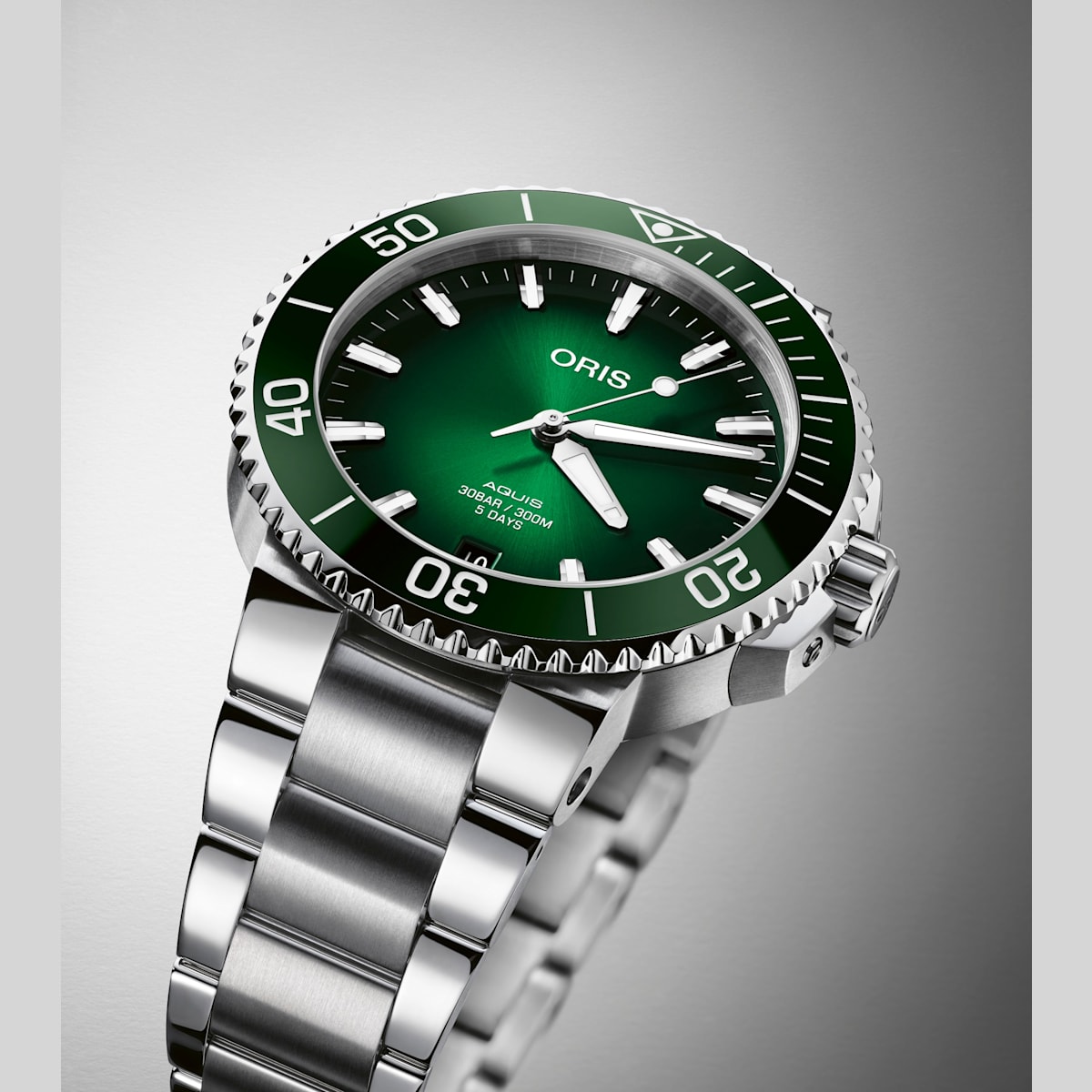 01 400 7769 4157 07 8 22 09peb oris aquis date calibre 400 h 4fdf42ed