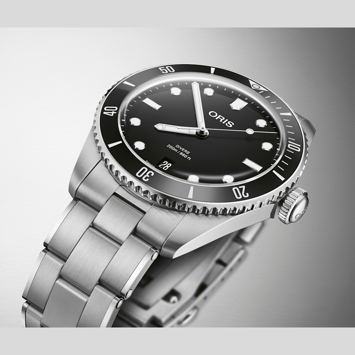 01 733 7795 4054 set divers date highres 20062