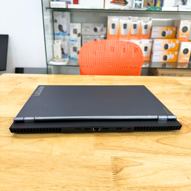 Lenovo Legion 7 15IMH05 (Core i7-10750H/16GB/1TB/15.6/FHD/240Hz/RTX2060/99%)
