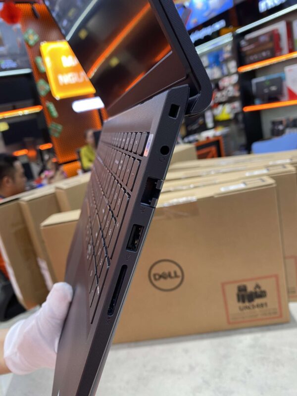 Laptop Dell Inspiron 15 3520 i3 1115G4/ 8GB/ 512GB/ Win11/ Bạc
