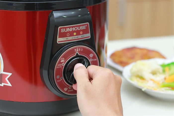 Nồi áp suất điện Sunhouse SHD-1552 5 lít