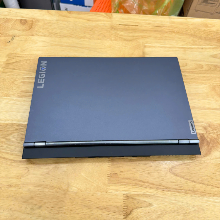 Lenovo Legion 7 15IMH05 (Core i7-10750H/16GB/1TB/15.6/FHD/240Hz/RTX2060/99%)