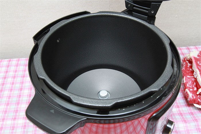 Nồi áp suất điện Sunhouse SHD 1767 6 lít