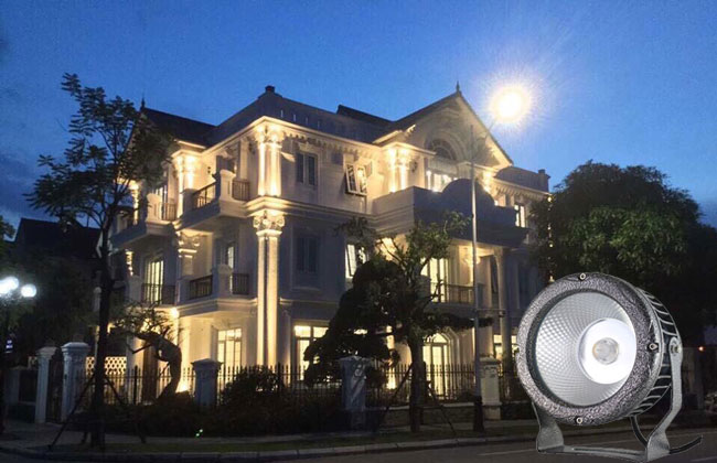 Đèn Led Rọi Cột, Rọi Tường Ngoài Trời 30W