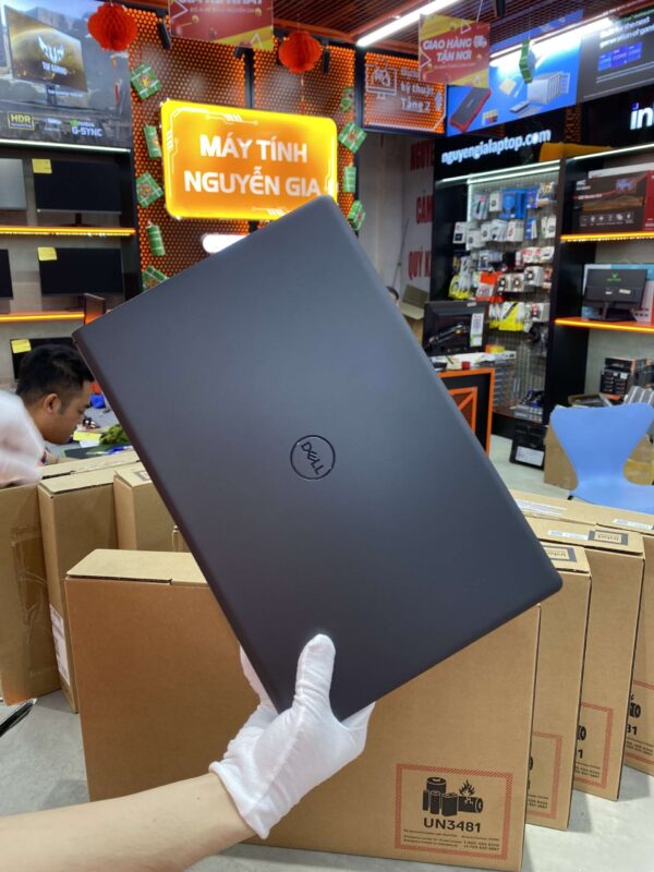 Laptop Dell Inspiron 15 3520 i3 1115G4/ 8GB/ 512GB/ Win11/ Bạc