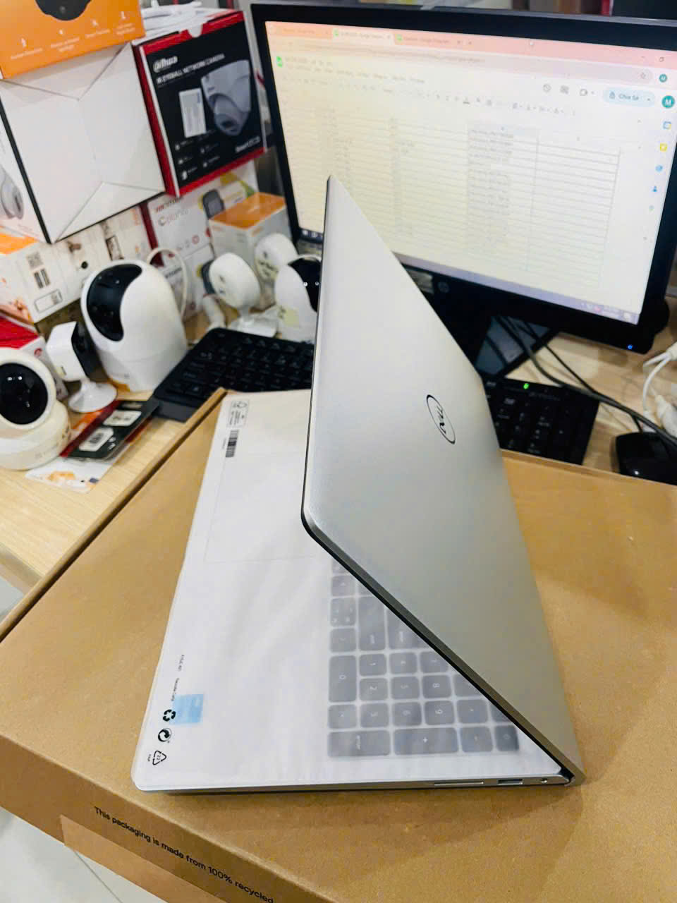 Laptop Dell Inspiron 3530 (Core i3 N305/ 8GB/ 256GB SSD/ 15.6inch Full HD/ Windows 11)