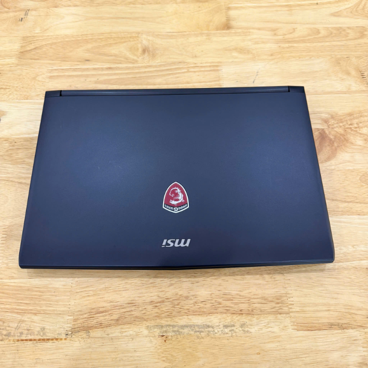 MSI GL62M-7RDX (Core i7-7700H/16GB/256GB/15.6/FHD/GTX1050/99%)
