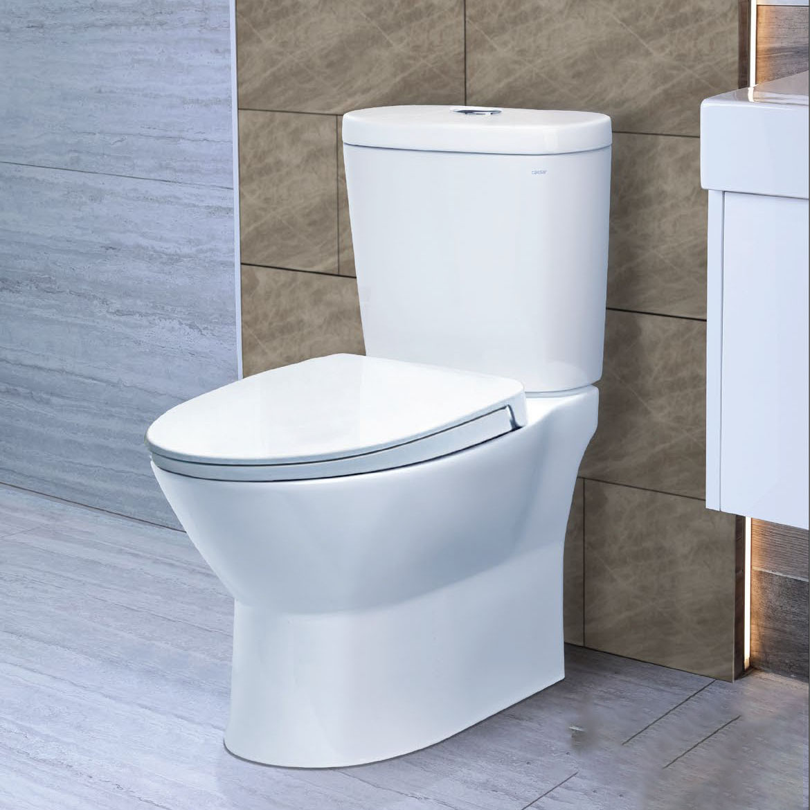 Bàn cầu 2 khối nắp rơi êm CD1320 CAESAR