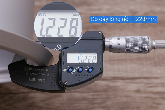 Nồi cơm nắp rời Sharp 2.2 lít KSH-D22V