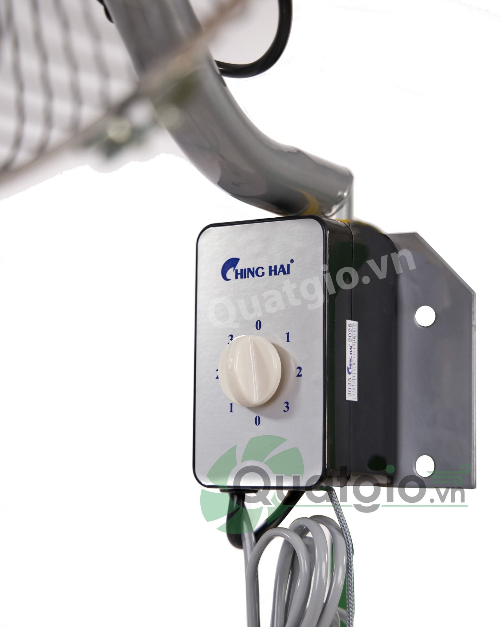 Quạt treo tường Ching Hai W2518