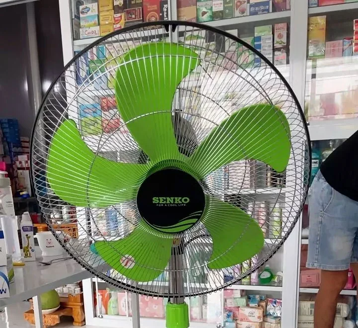 Quạt đứng Senko DCN1808