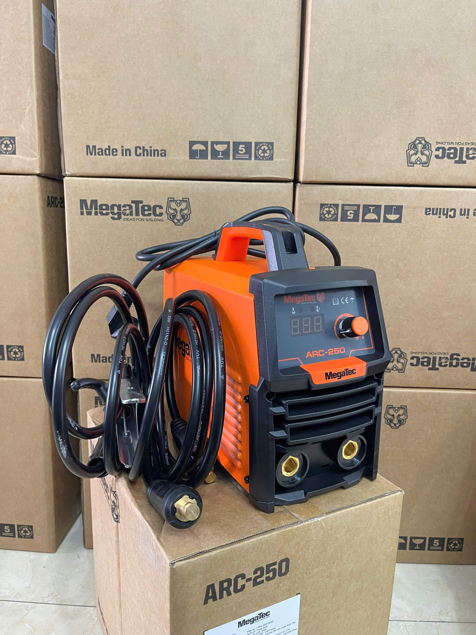 Máy hàn que Megatec ARC-250