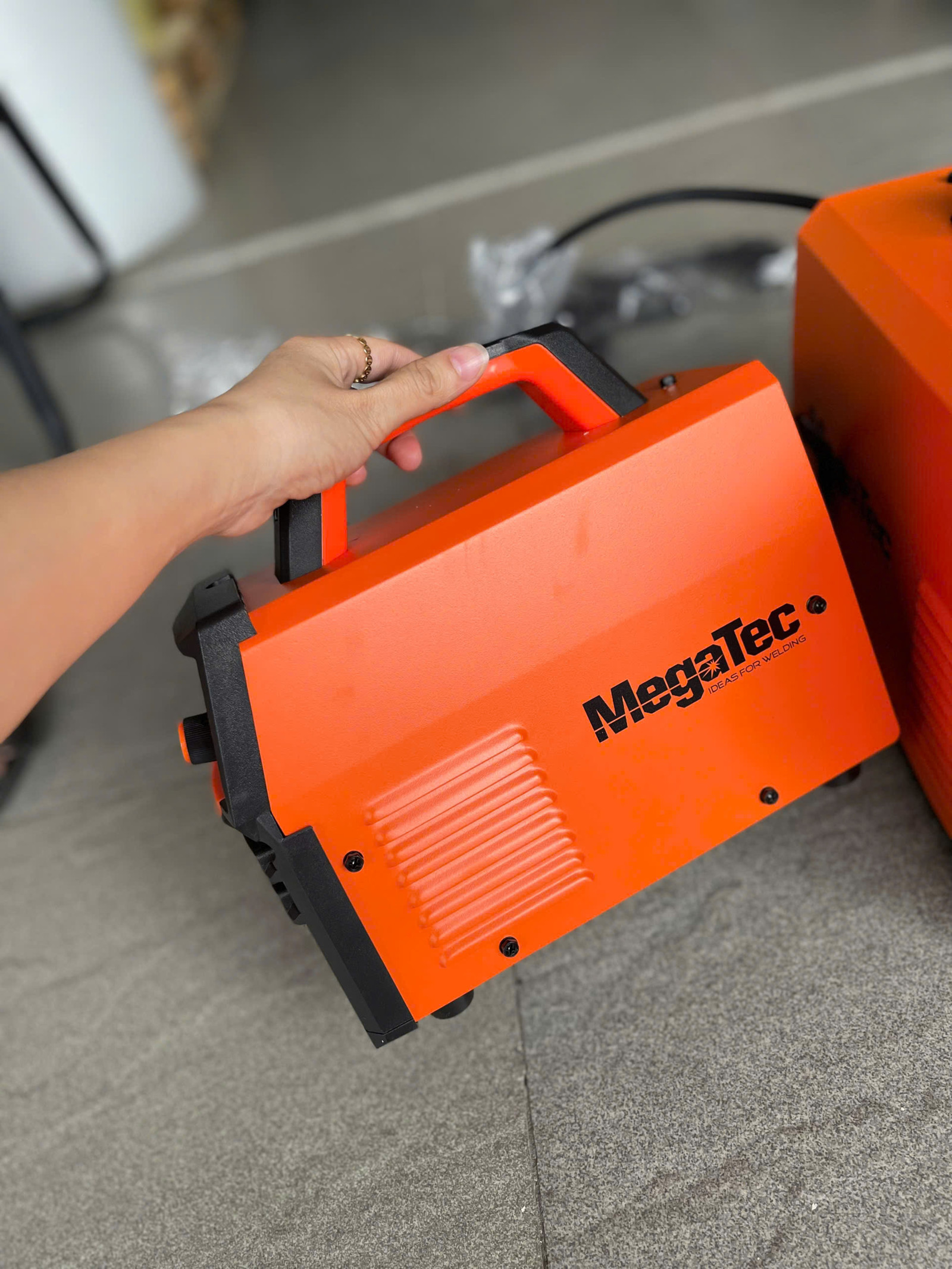 Máy hàn que Megatec ARC-200