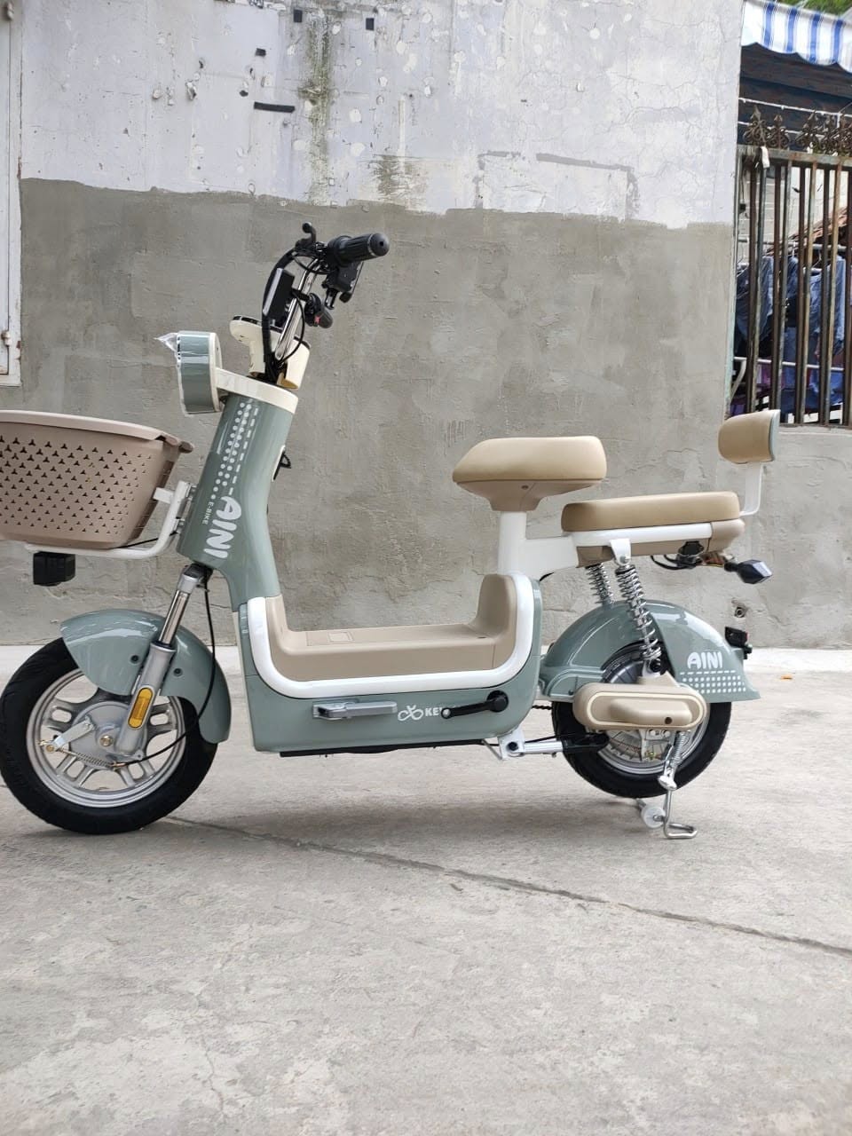 Xe Đạp Điện Ninjia Mima T8 màu xanh