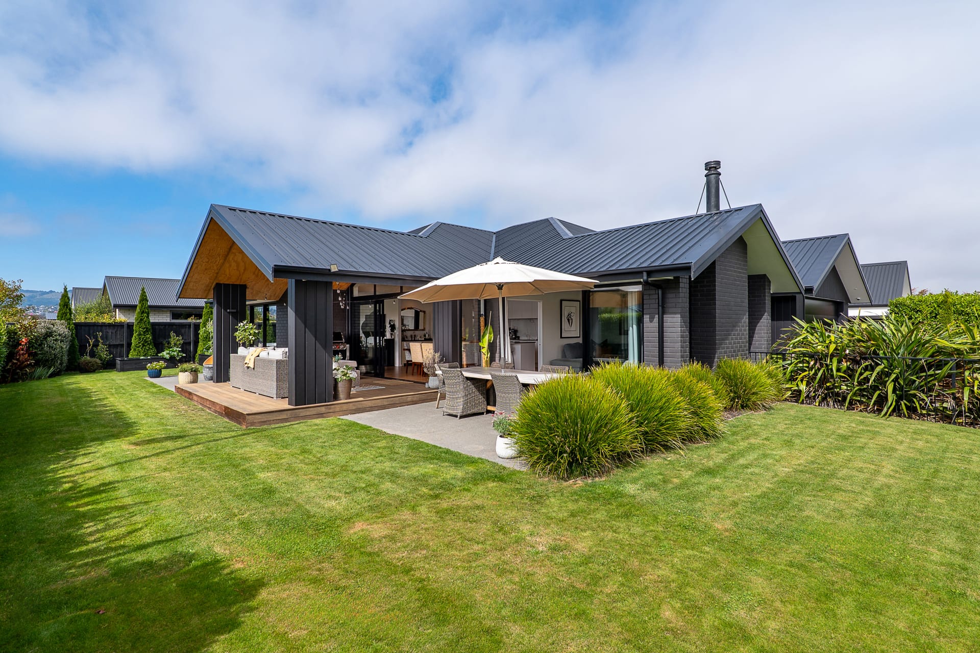 18 Whitburn Avenue - Rear exterior with outdoor entertaining