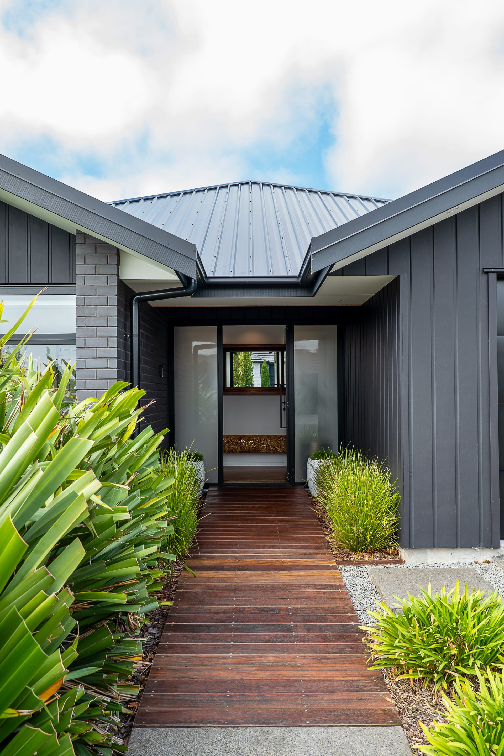 Entry to 18 Whitburn Avenue