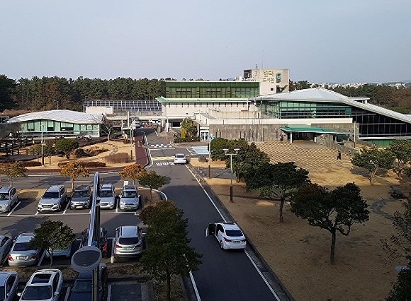 한라도서관.jpg