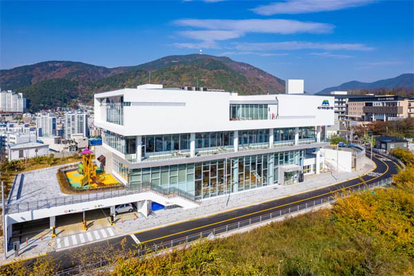 부산아미도서관.jpg