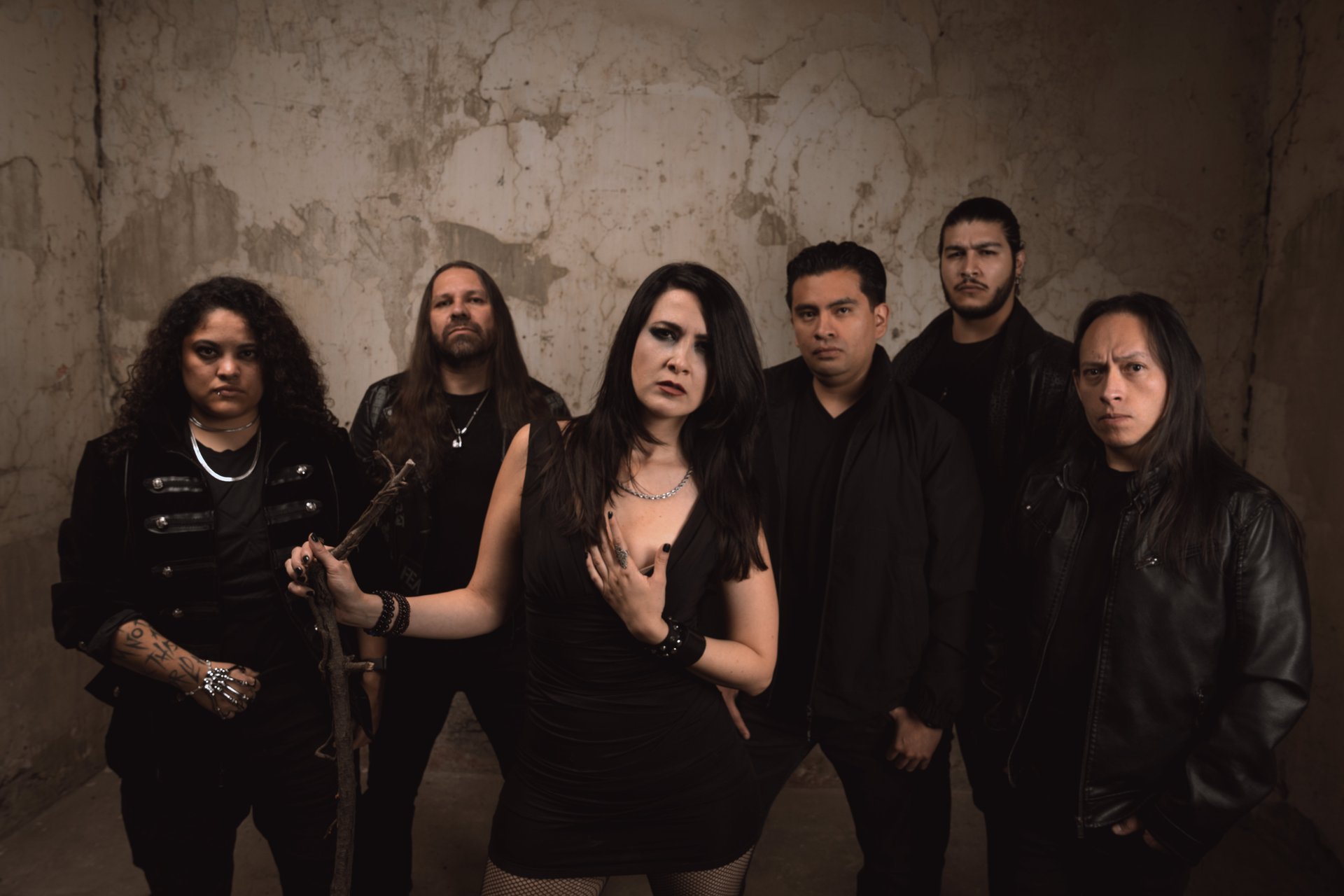 She No More - Banda