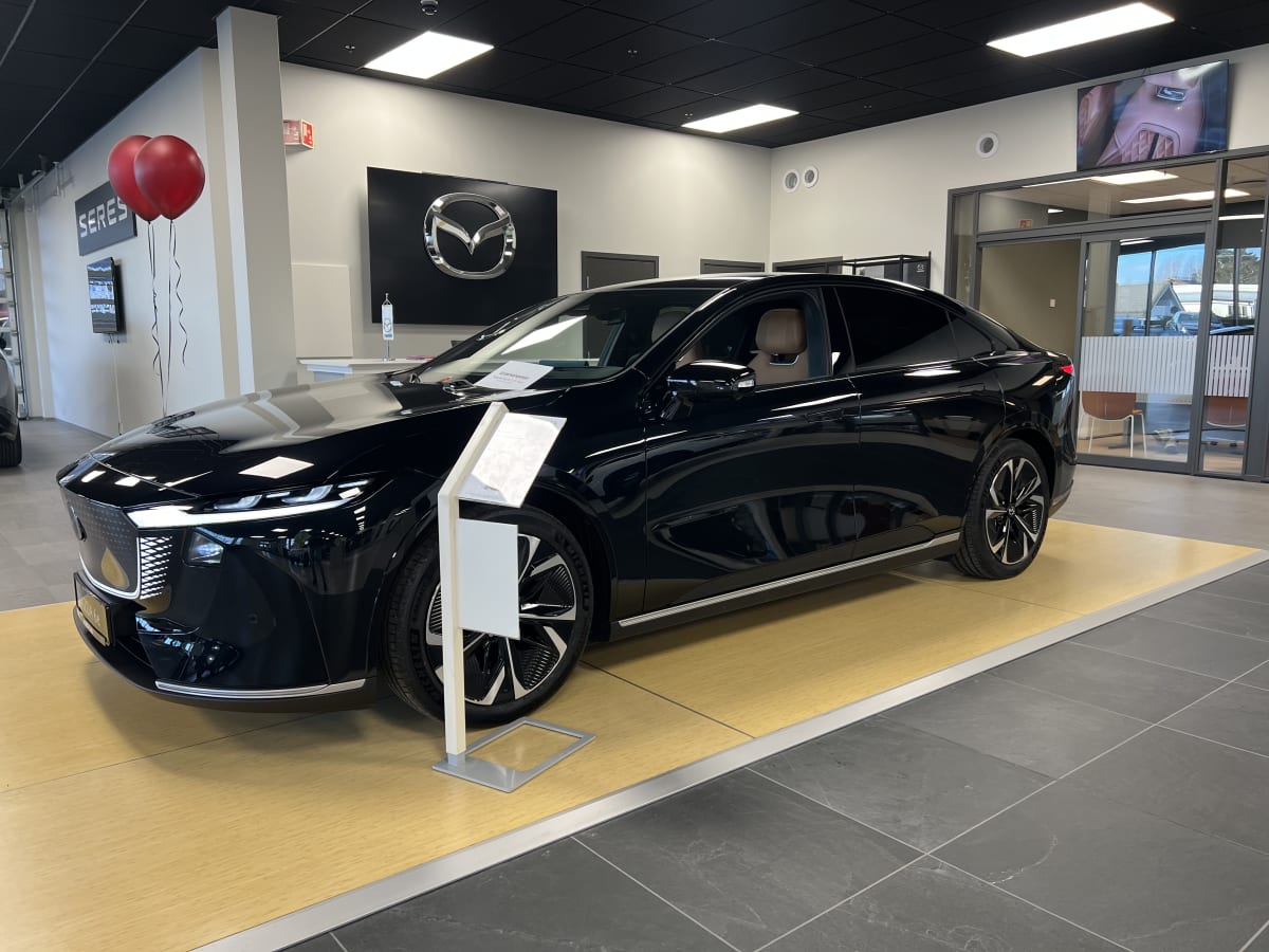 Mazda 6E