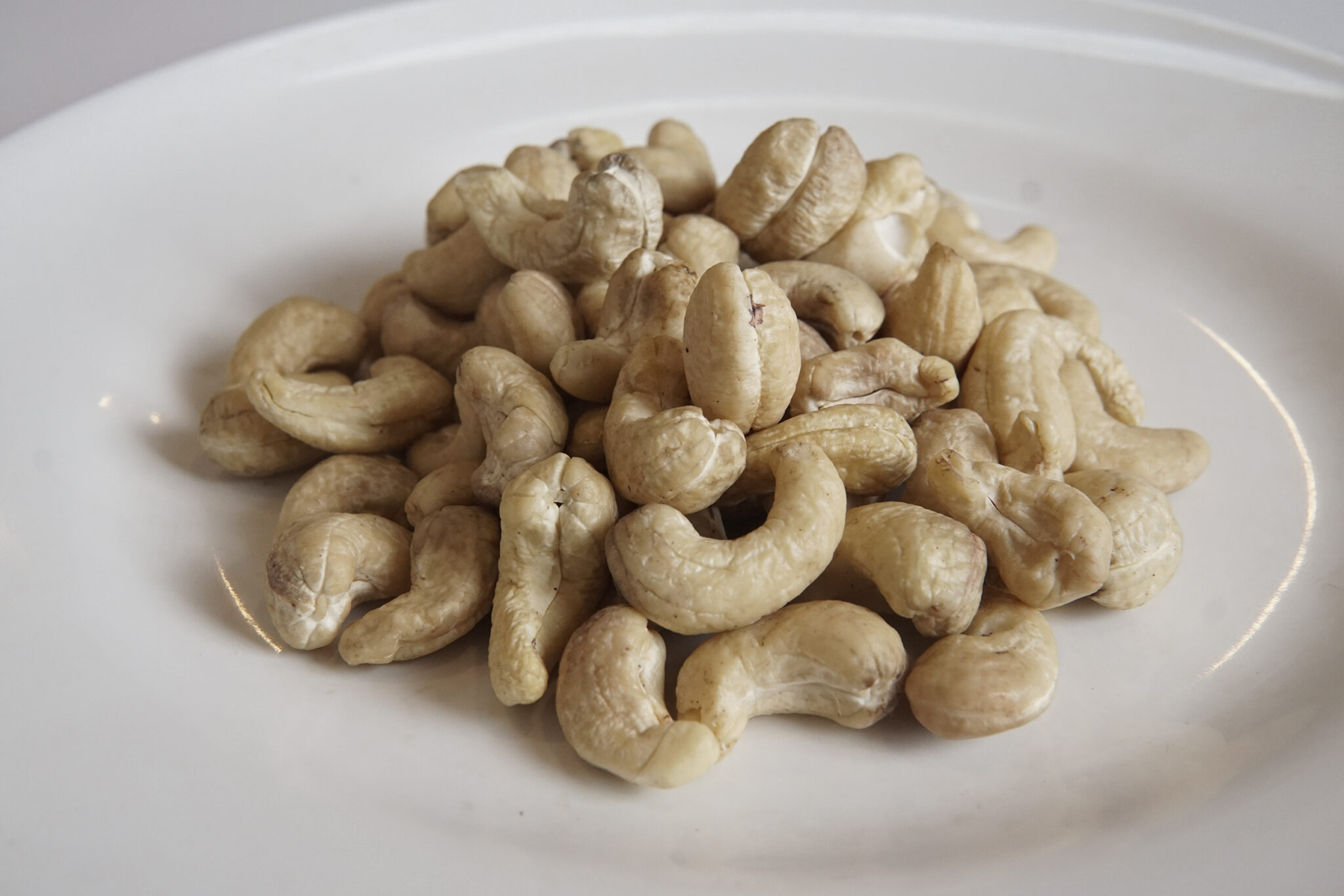 Cashew Kernel DWT1 — Scorched Whole Grade 1