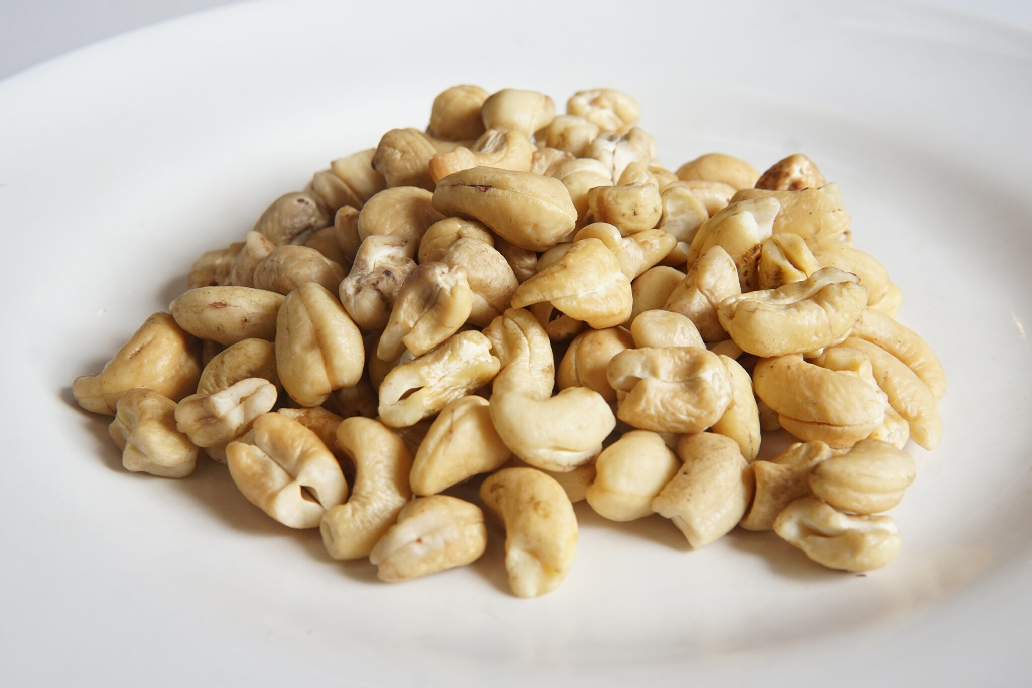 Cashew Kernel SB — Split Butts