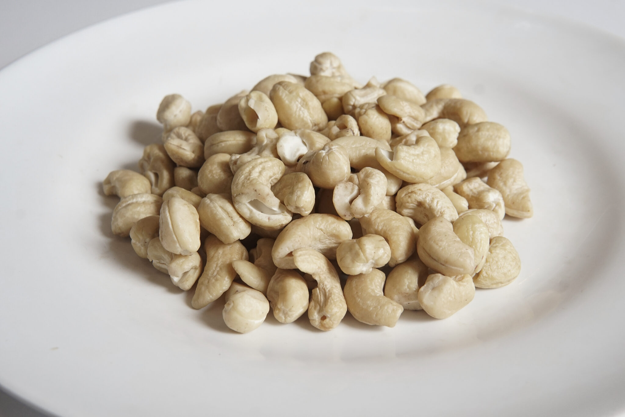 Cashew Kernel WB — White Butts