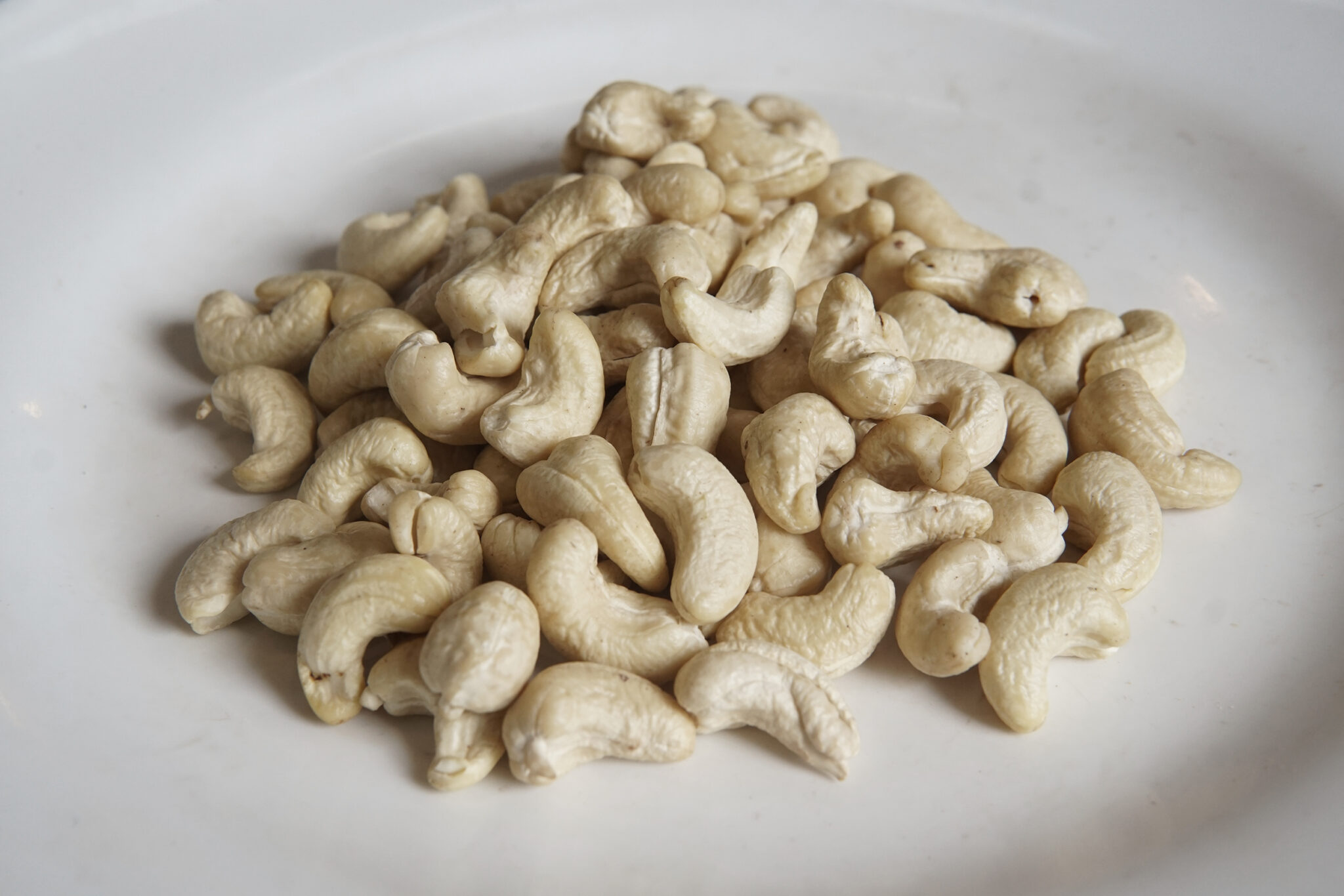 Cashew Kernel WW450 — White Whole 450