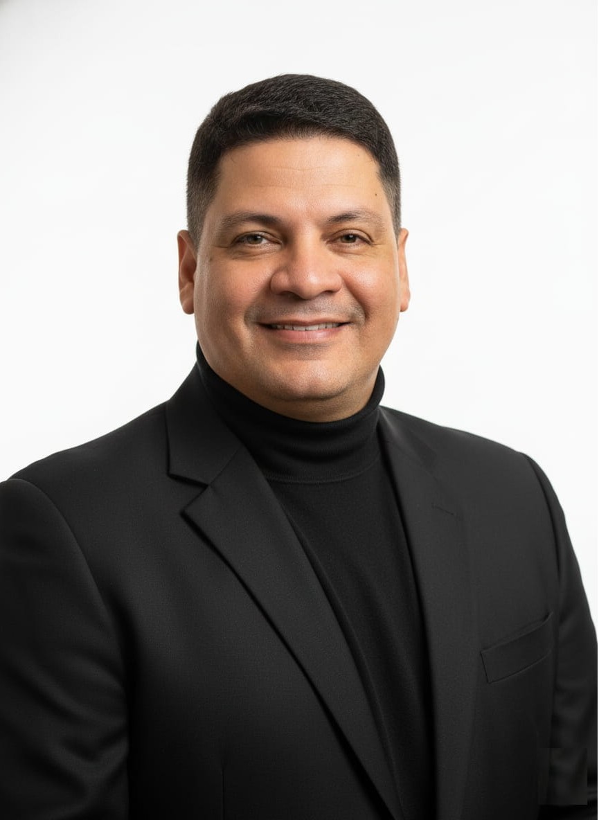 Pastor Darwin Carpintero