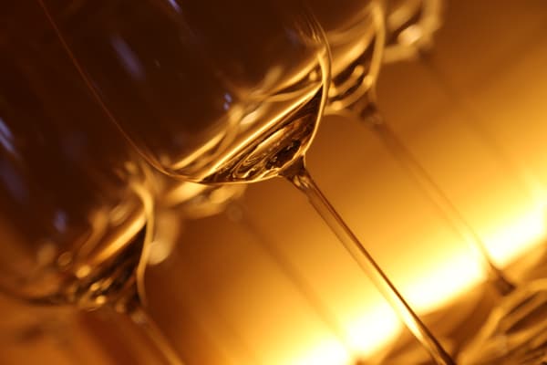 Gallery/wine-glass-closeup-warm