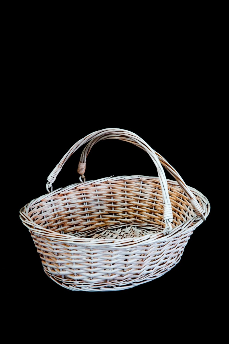 Bread basket white