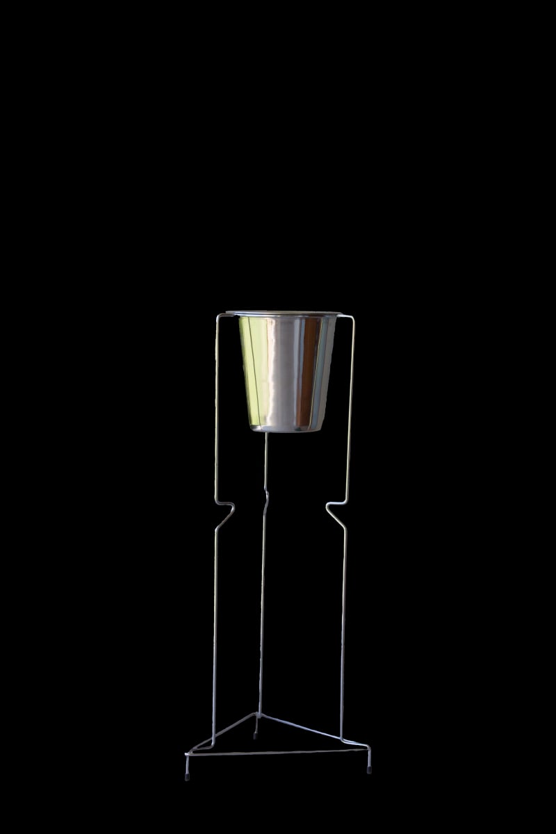 Ice bucket stand