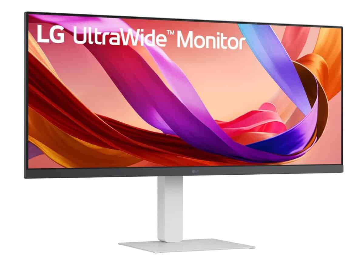 LG 34U530A-W rear ports including USB-C, HDMI and DisplayPort