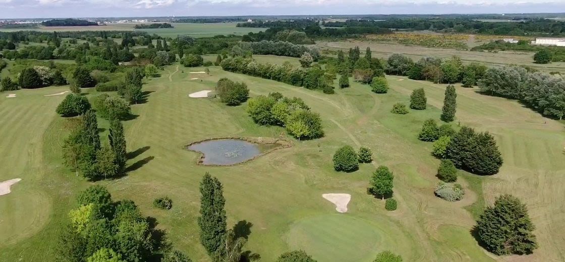 Green-fee and Golf de Mennecy Chevannes