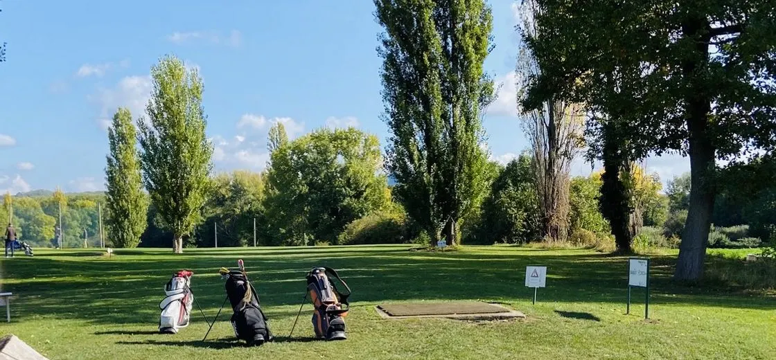 Golfplatz Val d'Auzon - 18-Loch-Kompaktplatz in Auvergnes