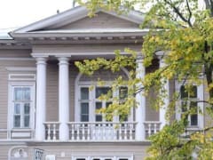 В бывшее здание областной детской библиотеки на Советском проспекте, 20 въехал городской офис музея "Семенково"