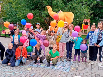 В Череповце управа и дружинники провели праздник для детей