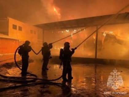 В областном центре горело производственное помещение