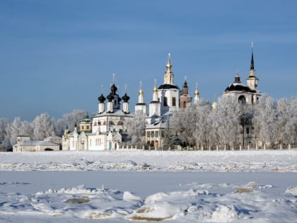 Глава Вологодской митрополии совершил Литургию Преждеосвященных Даров в Прокопьевском соборе Великого Устюга