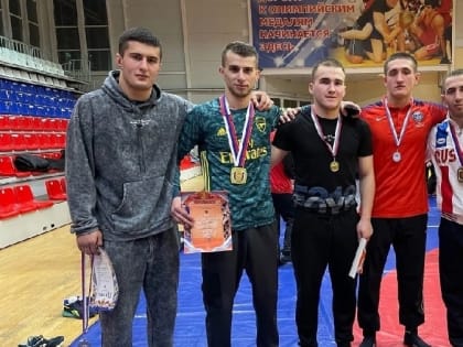 170 спортсменов выступили на чемпионате и первенстве Вологды по рукопашному бою