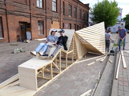 На площади Милютина установили «Русло городских историй»