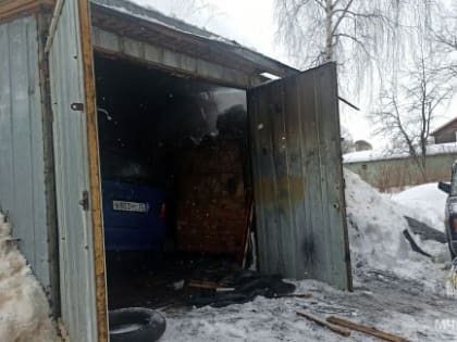 В Вологде произошел пожар в гараже на улице Горького