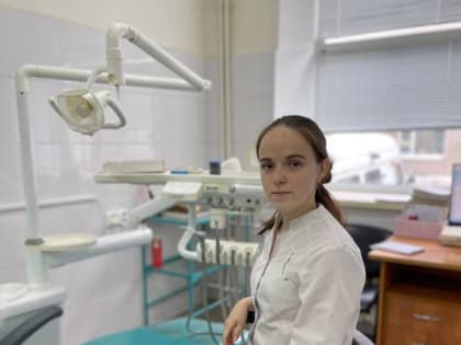 Два новых стоматолога приступили к работе в Сямженской больнице