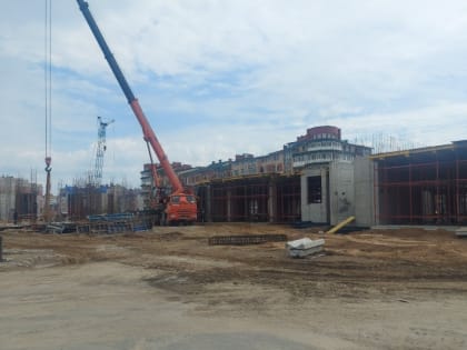В Череповце продолжается строительство самой крупной поликлиники в области