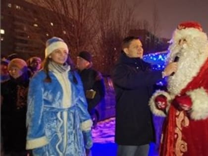 В новогоднюю ночь мэр Вологды гулял по улицам города