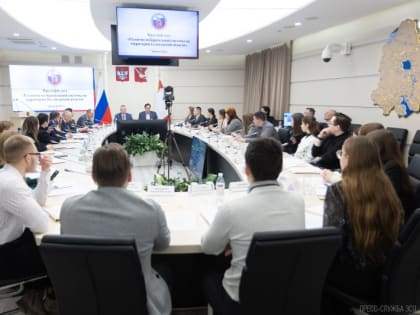 Роман Заварин: «В текущем созыве депутаты ЗСО более 10 раз вносили изменения в каждый областной закон о выборах»