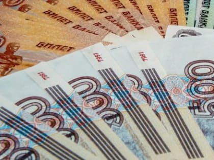 Большинство россиян назвали 115 тысяч рублей идеальной зарплатой