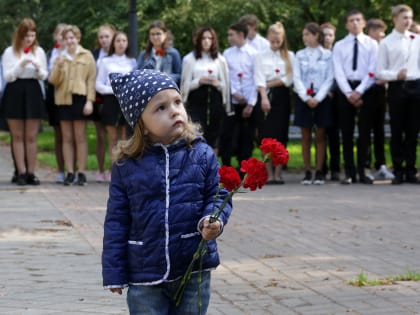 Вологжане отдали дань памяти детям, погибшим во время войн и террористических актов
